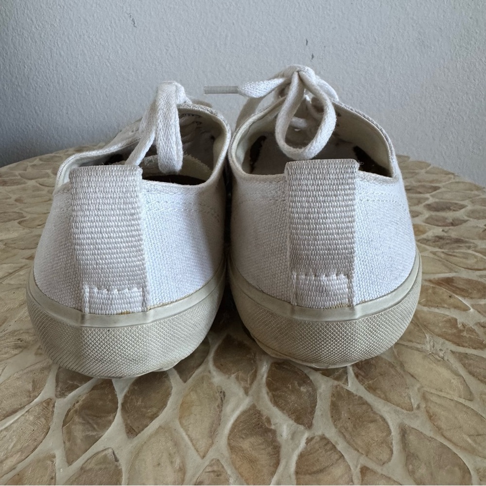 Veja White Nova Canvas Sneakers with Burgundy
Logo Accent size 6 - Picture 8 of 9
